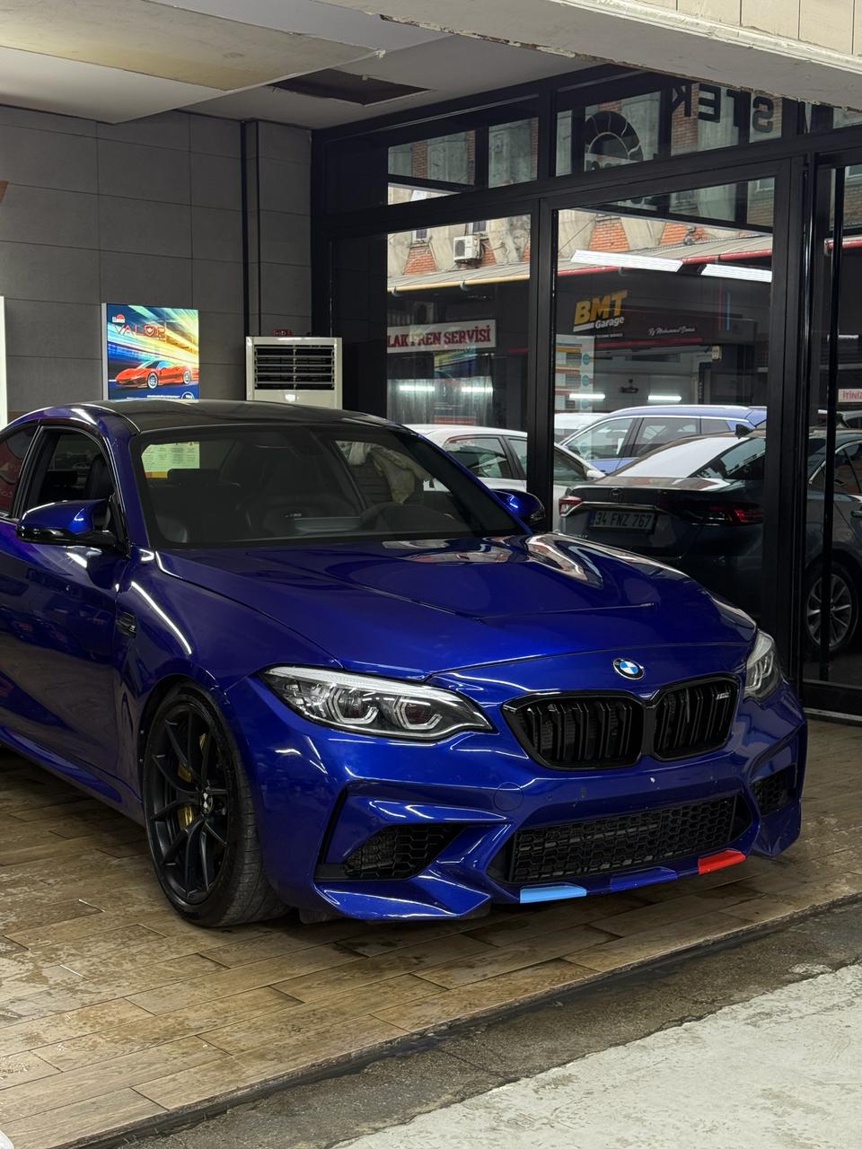 BMW M2 Competition — LLumar Maslak çalışması
