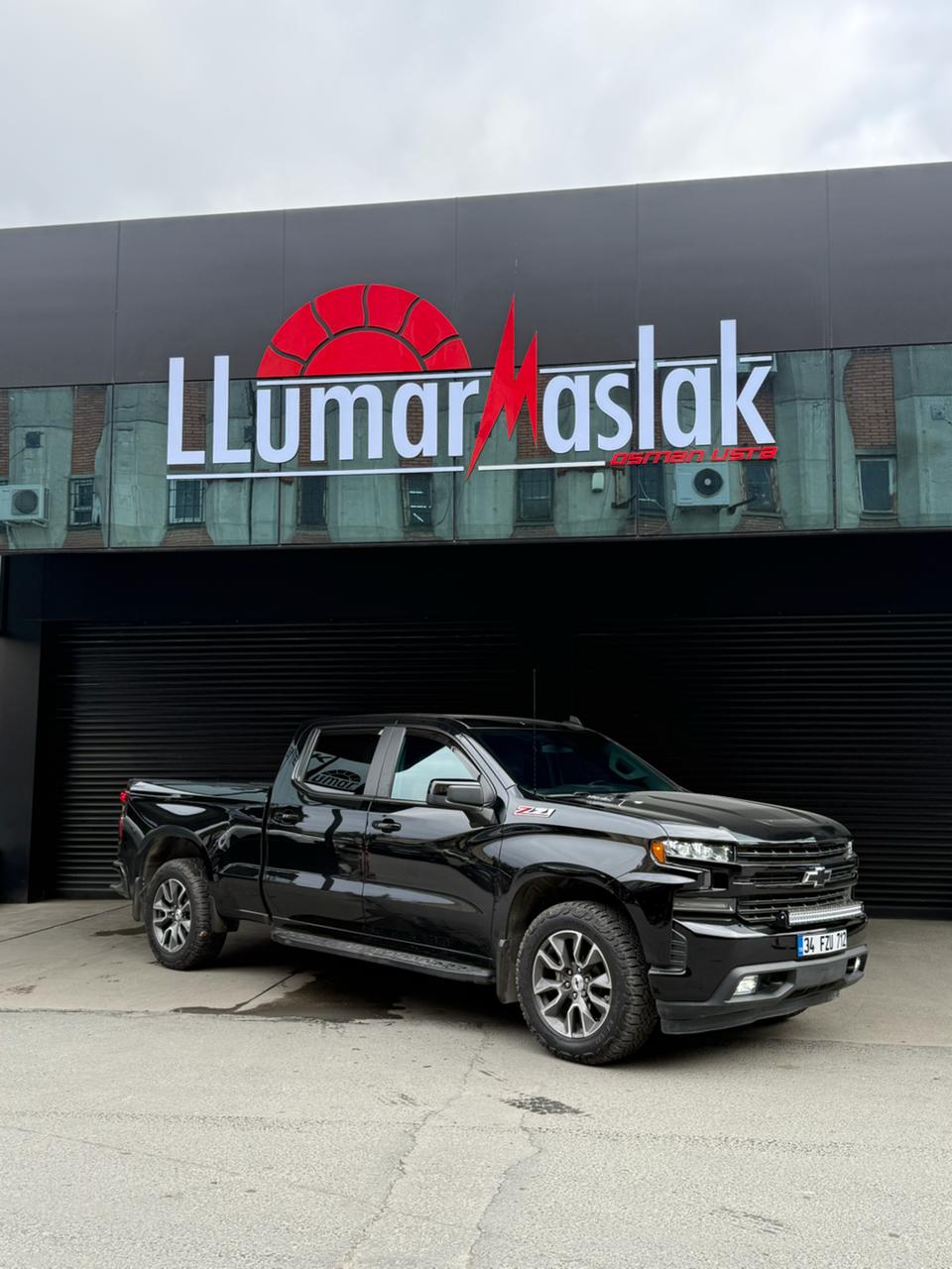 Chevrolet Silverado — LLumar Maslak çalışması