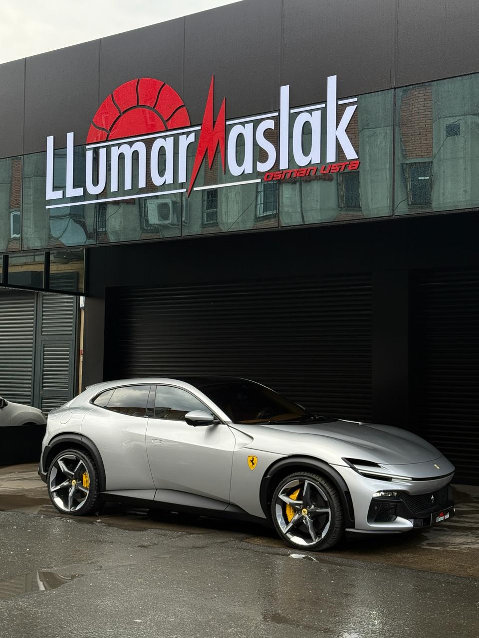 Ferrari Purosangue — LLumar Maslak çalışması